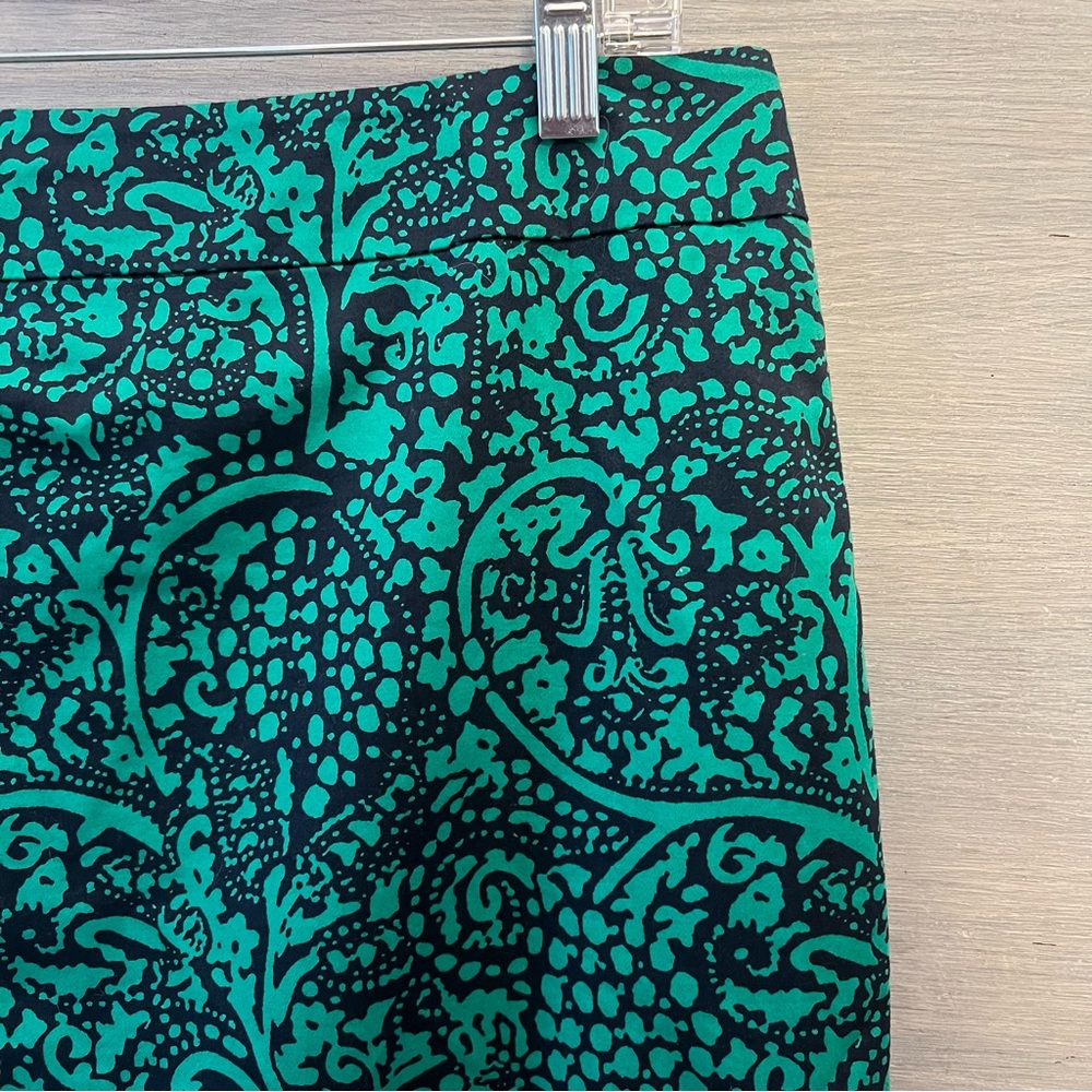 Ann Taylor Navy & Green Paisley Print Pencil Skirt Size 12 Like New - Picture 2 of 10
